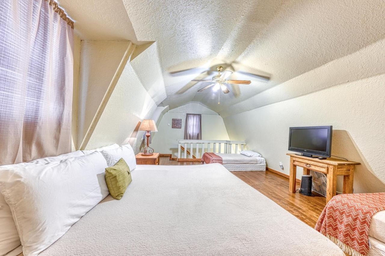 فندق فريدريكسبيرغفي  The Olive @ Mendelbaum Winery Guest Cabins المظهر الخارجي الصورة