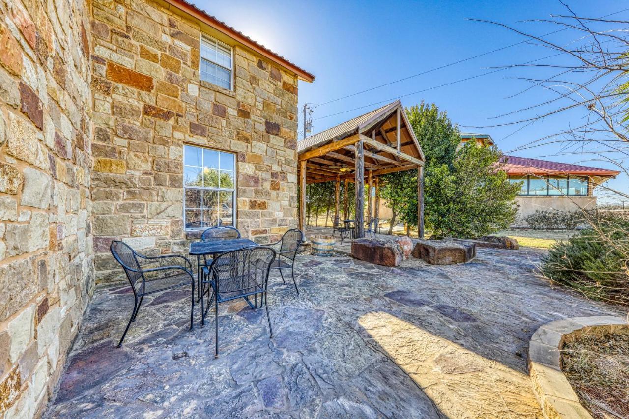 فندق فريدريكسبيرغفي  The Olive @ Mendelbaum Winery Guest Cabins المظهر الخارجي الصورة