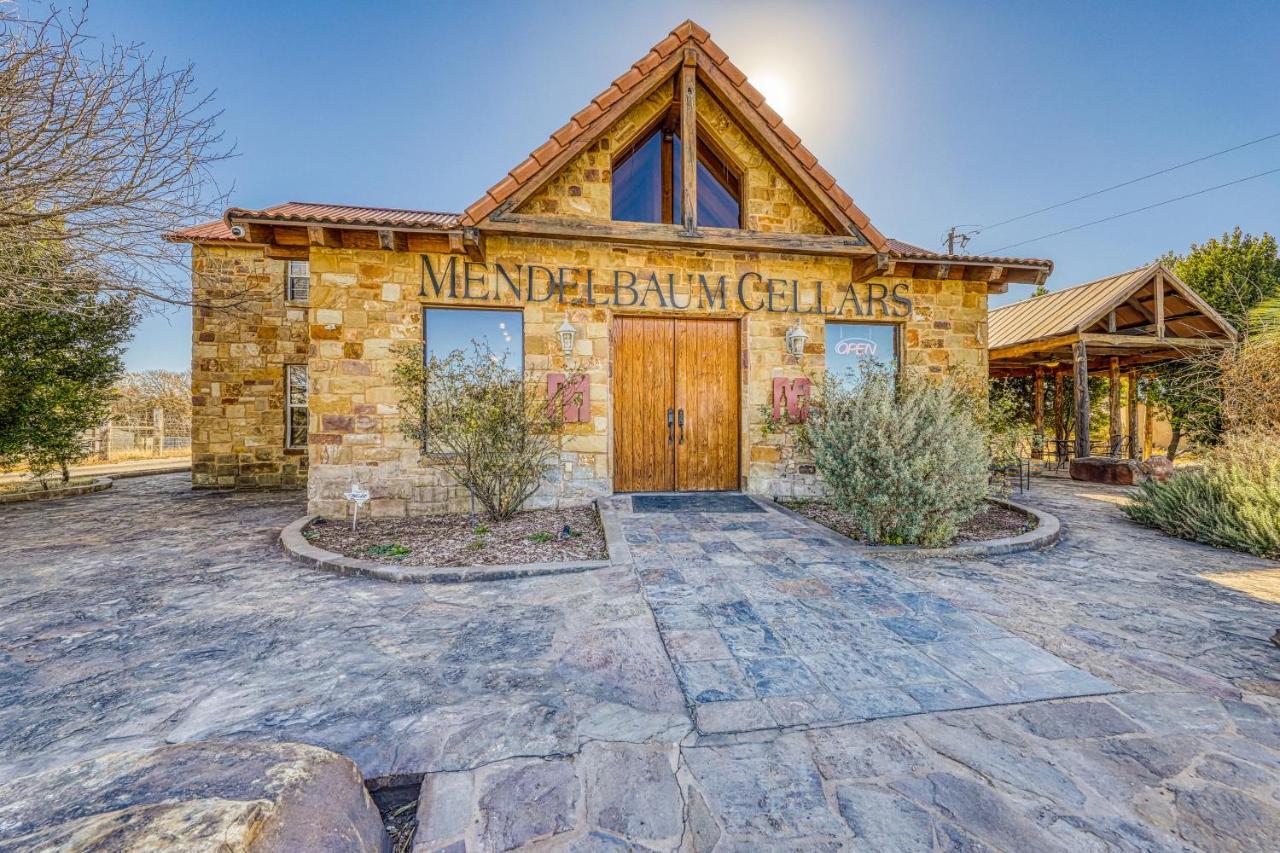 فندق فريدريكسبيرغفي  The Olive @ Mendelbaum Winery Guest Cabins المظهر الخارجي الصورة