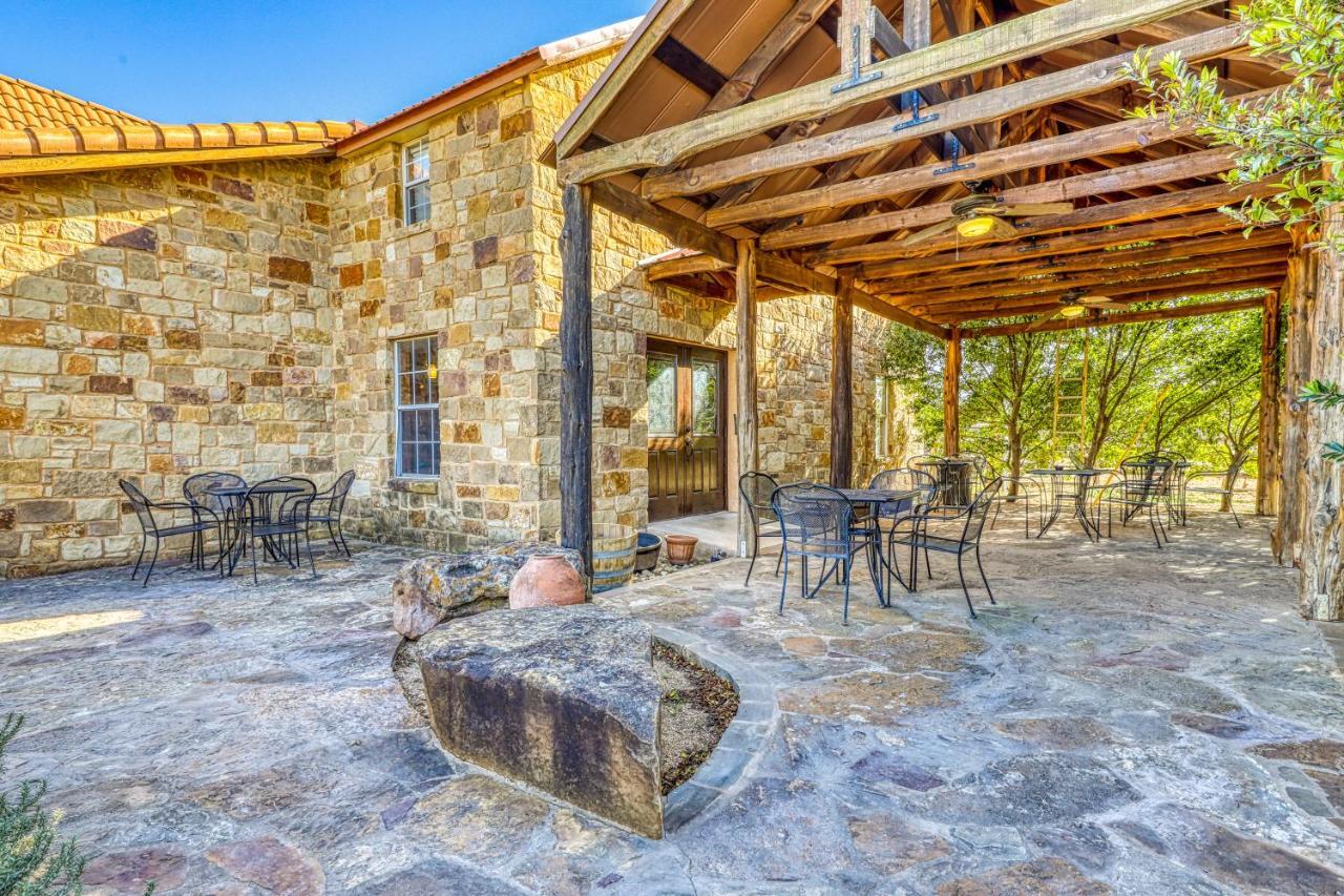 فندق فريدريكسبيرغفي  The Olive @ Mendelbaum Winery Guest Cabins المظهر الخارجي الصورة